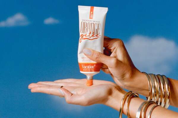 Vacation® Orange Gelée SPF 30 Sunscreen Gel - Image 2