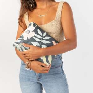 Aloha Flora Pouch